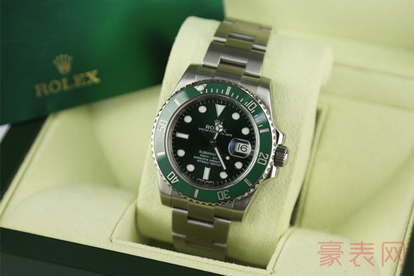 95新劳力士(ROLEX)116610LV绿水鬼男表正面图